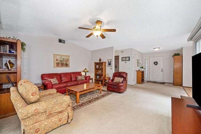 7505 Sunwest Ln, Sacramento, CA 95828