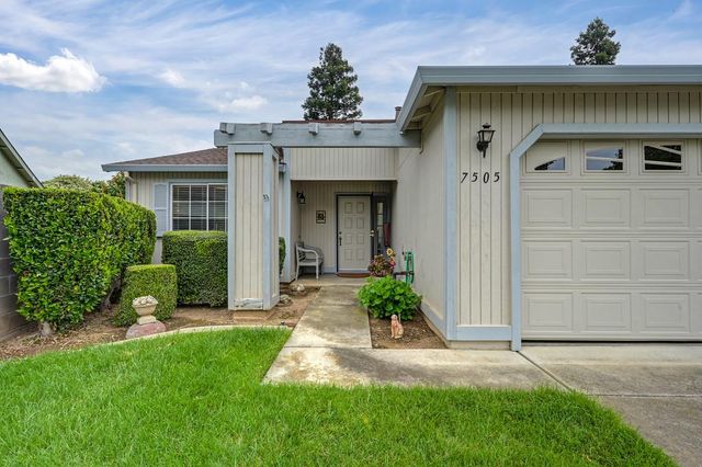 7505 Sunwest Ln, Sacramento, CA 95828