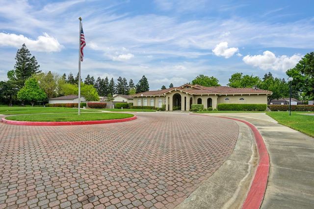 7505 Sunwest Ln, Sacramento, CA 95828