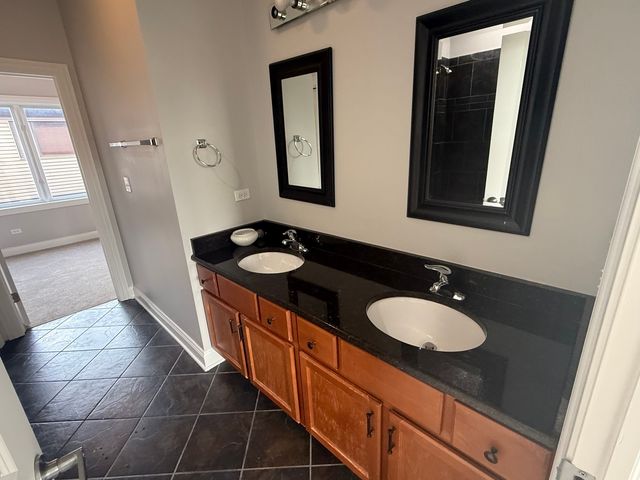 7006 W MEDILL Avenue, Chicago, IL 60707