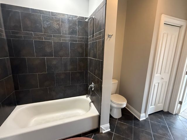 7006 W MEDILL Avenue, Chicago, IL 60707