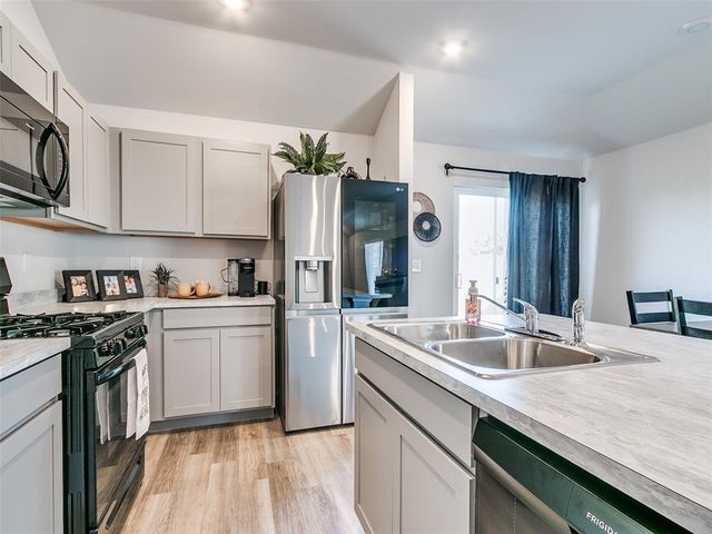 11701 Annette Drive, Yukon, OK 73099