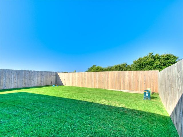 11701 Annette Drive, Yukon, OK 73099