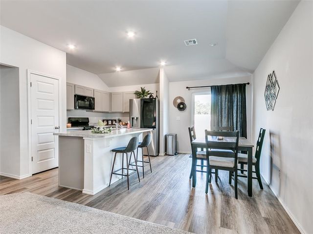 11701 Annette Drive, Yukon, OK 73099