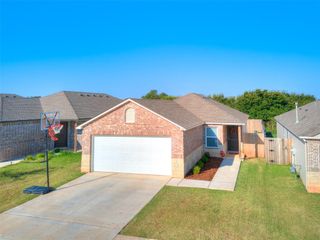11701 Annette Drive, Yukon, OK 73099