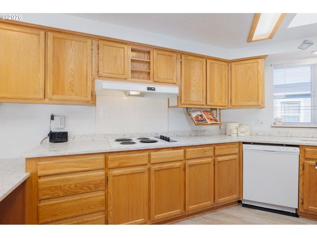 6845 GLENEDEN BEACH Loop, Gleneden Beach, OR 97388