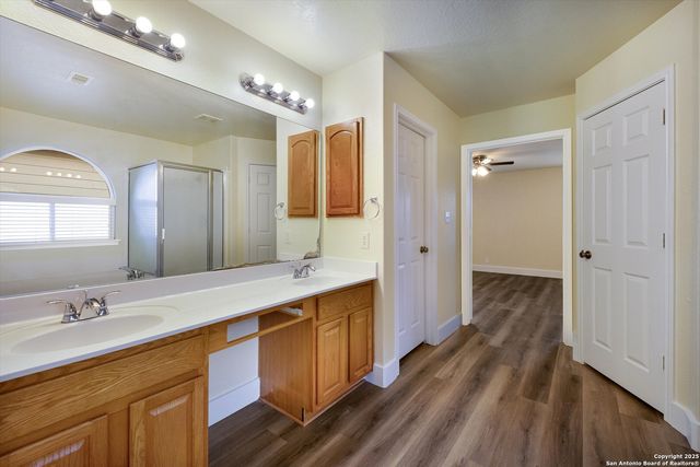 8926 Firebaugh, Helotes, TX 78023