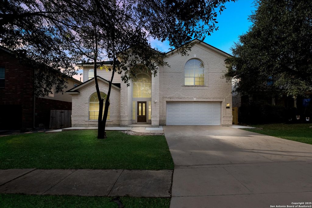 8926 Firebaugh, Helotes, TX 78023