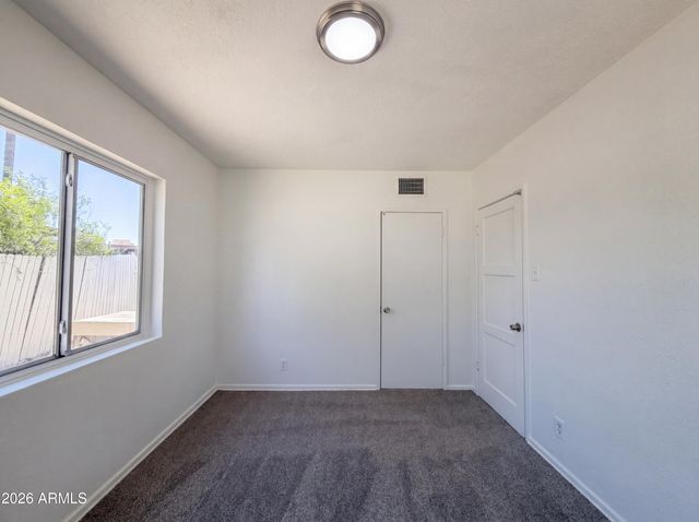 2042 W PASADENA Avenue, Phoenix, AZ 85015