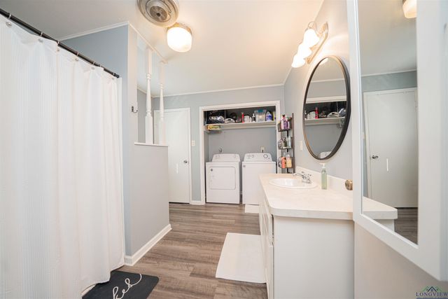 115 Blue Jay Avenue, Gilmer, TX 75645