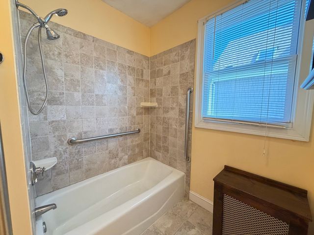 37 Leach Street 2, Salem, MA 01970