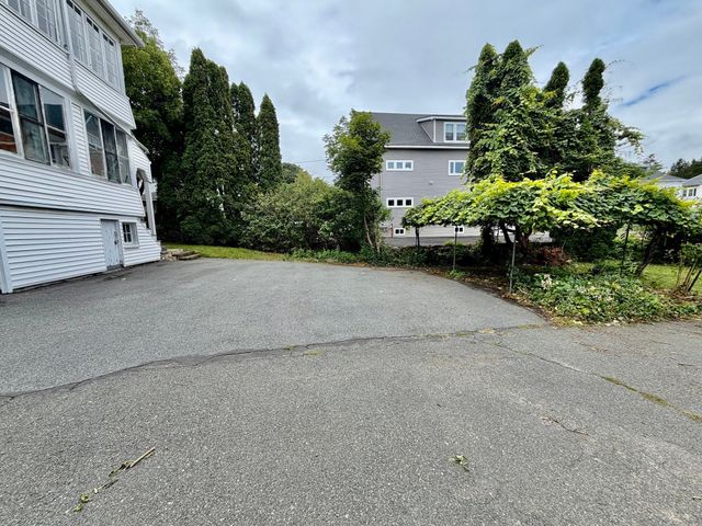 37 Leach Street 2, Salem, MA 01970