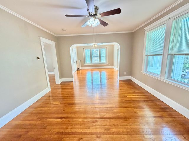 37 Leach Street 2, Salem, MA 01970
