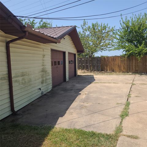 50010 Del Ra Drive, Greenville, TX 75402