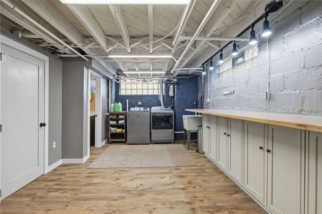 1625 Kelton Ave, Dormont, PA 15216