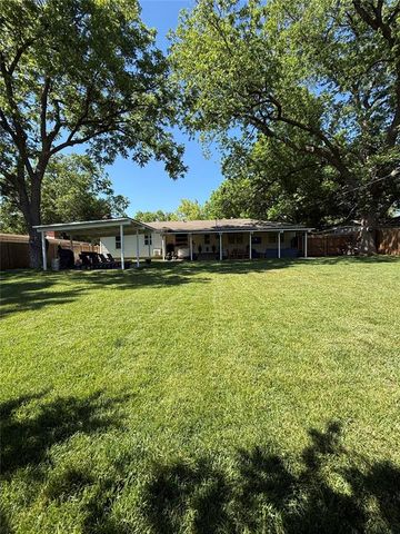 2011 W 10th Avenue, Stillwater, OK 74074