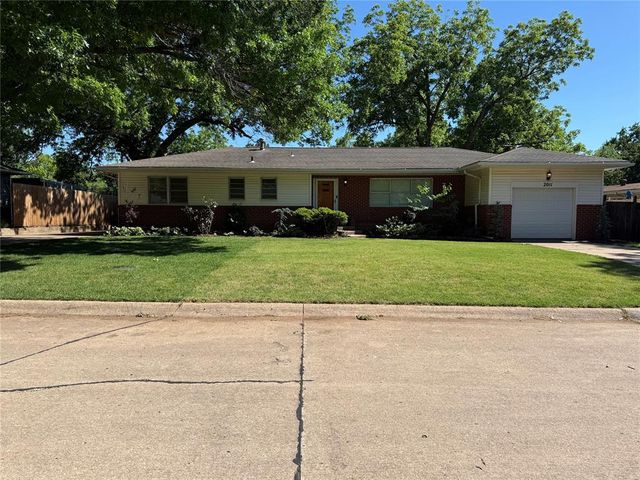2011 W 10th Avenue, Stillwater, OK 74074