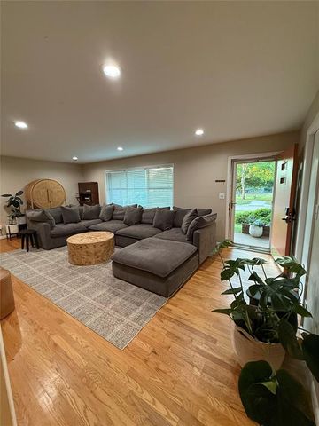 2011 W 10th Avenue, Stillwater, OK 74074