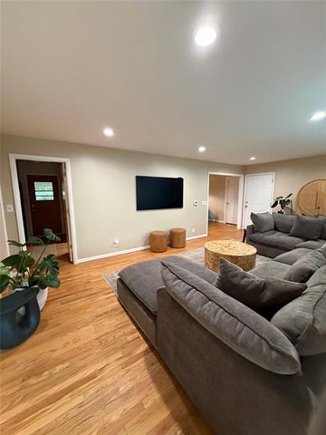 2011 W 10th Avenue, Stillwater, OK 74074