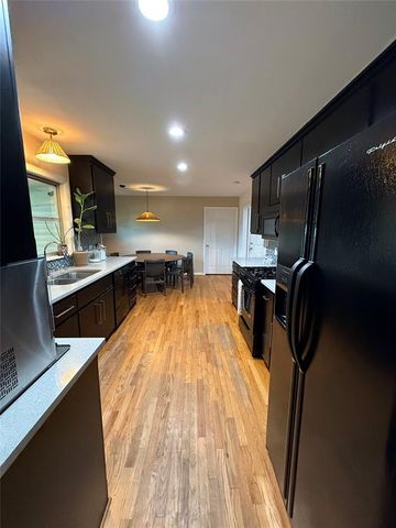 2011 W 10th Avenue, Stillwater, OK 74074