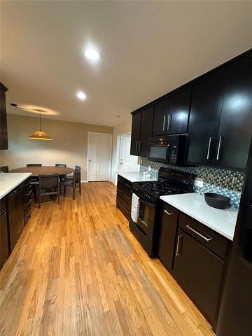 2011 W 10th Avenue, Stillwater, OK 74074