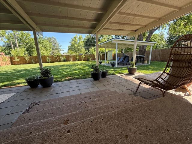 2011 W 10th Avenue, Stillwater, OK 74074