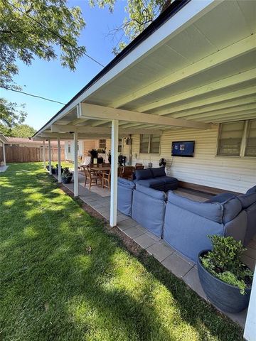 2011 W 10th Avenue, Stillwater, OK 74074