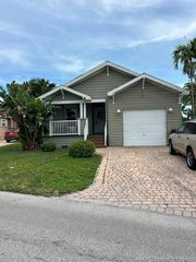 4080 5th Avenue, Lantana, FL 33462