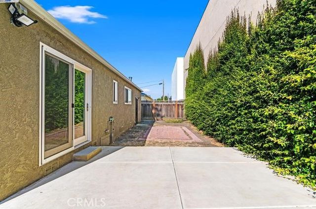 20852 Baker, Castro Valley, CA 94546