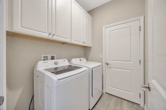 29774 CHAPEL CHASE DRIVE, Wesley Chapel, FL 33545