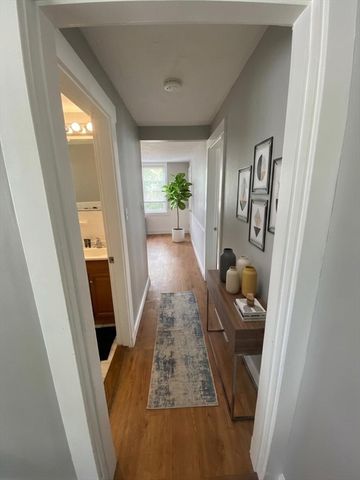 64 Germain Ave 1, Quincy, MA 02169