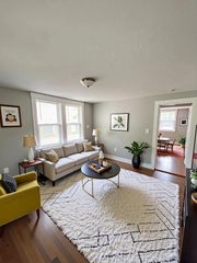 64 Germain Ave 1, Quincy, MA 02169