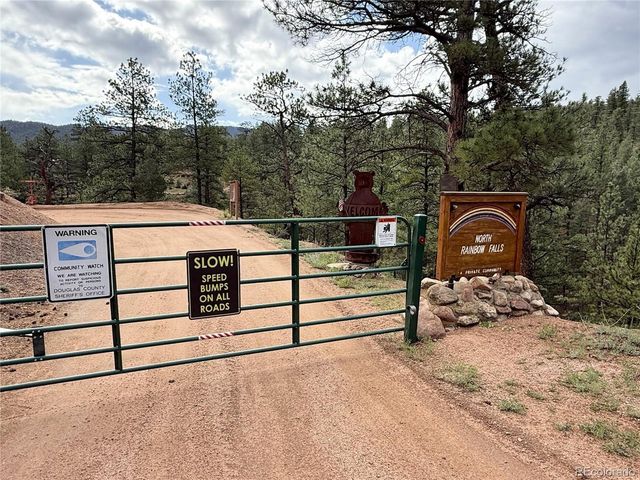 9716 Canon Dr, Sedalia, CO 80135