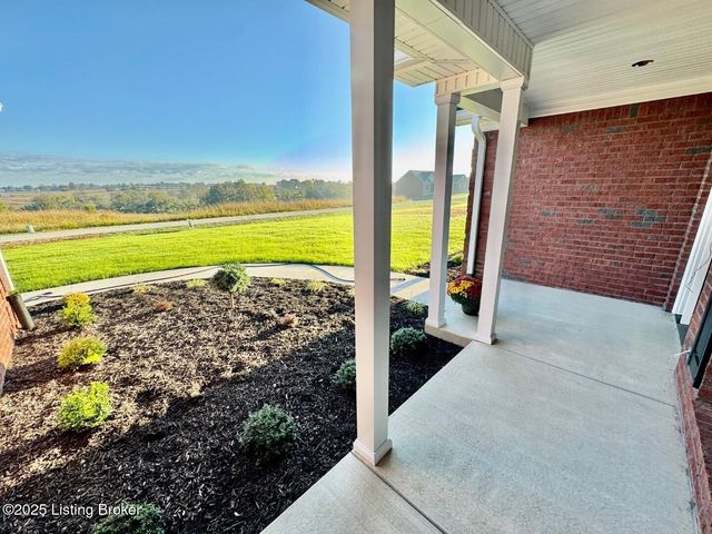 35 Mary Todd Dr, Springfield, KY 40069