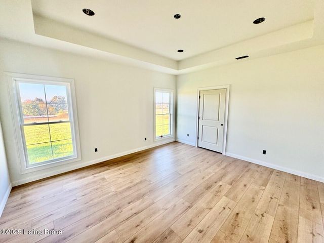 35 Mary Todd Dr, Springfield, KY 40069