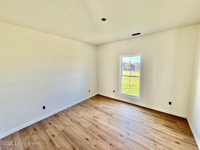 35 Mary Todd Dr, Springfield, KY 40069