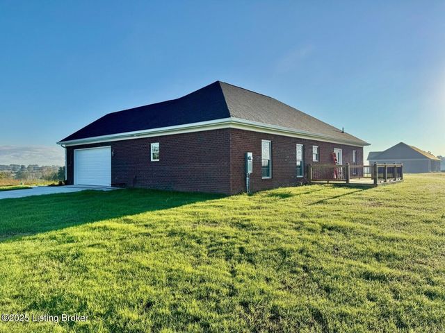 35 Mary Todd Dr, Springfield, KY 40069