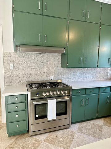 1309 Broadway Street, Galveston, TX 77550