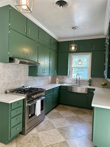 1309 Broadway Street, Galveston, TX 77550