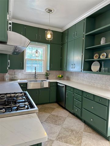 1309 Broadway Street, Galveston, TX 77550