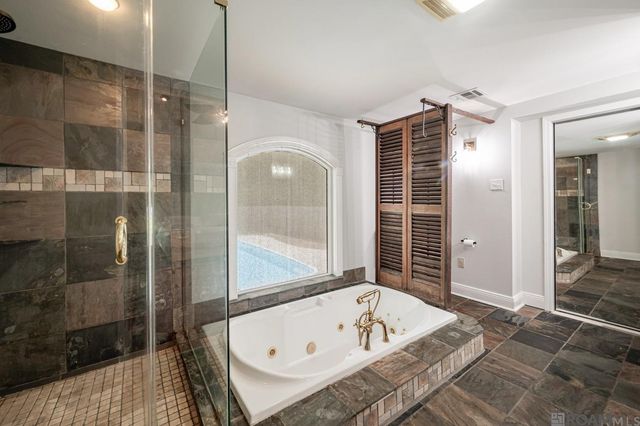 26237 Crown Dr, Ponchatoula, LA 70454