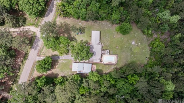 26237 Crown Dr, Ponchatoula, LA 70454