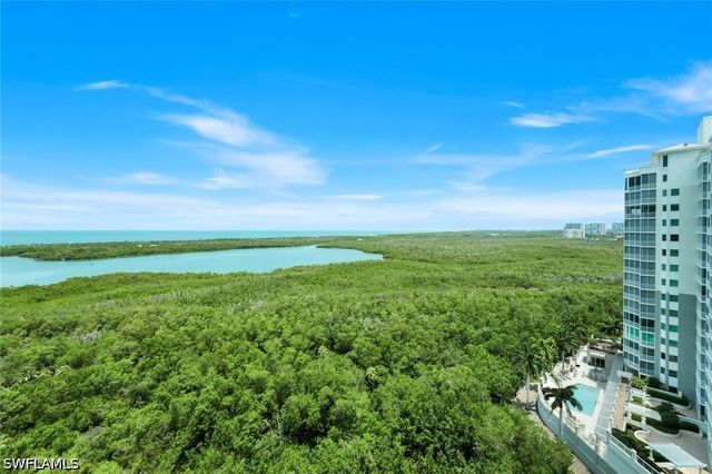 275 Indies WAY 1503, Naples, FL 34110