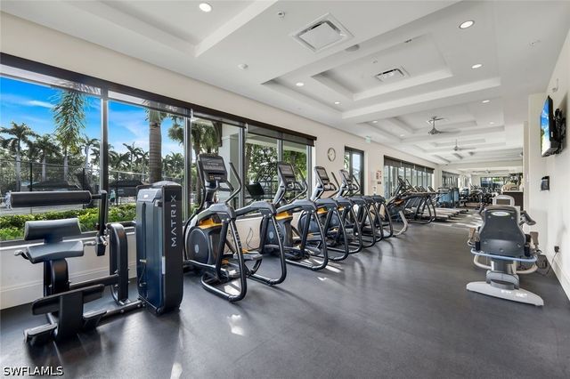 275 Indies WAY 1503, Naples, FL 34110