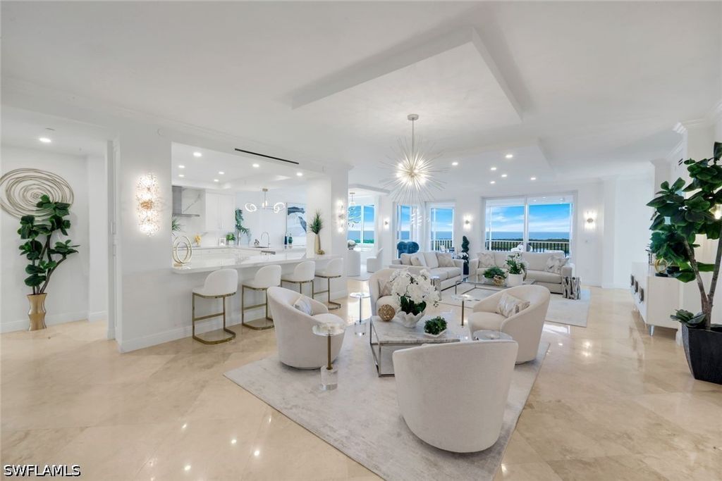 275 Indies WAY 1503, Naples, FL 34110