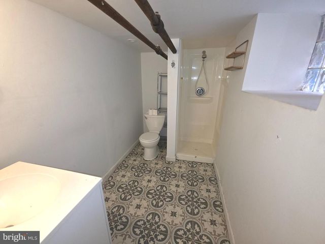 6713 N 15TH ST, Philadelphia, PA 19126
