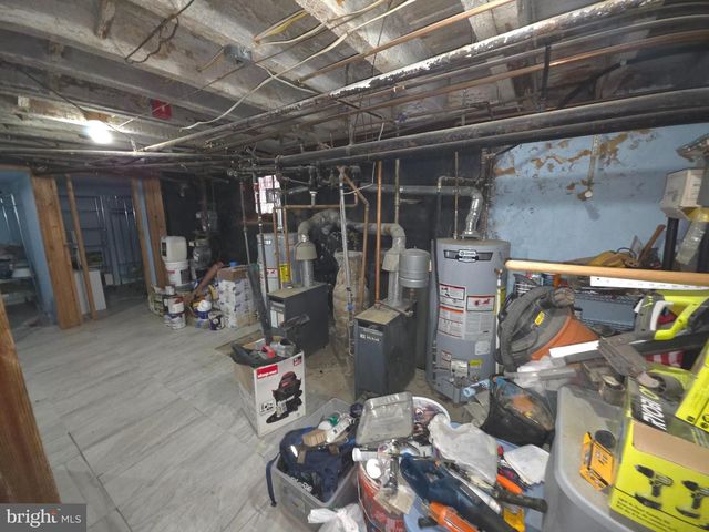 6713 N 15TH ST, Philadelphia, PA 19126