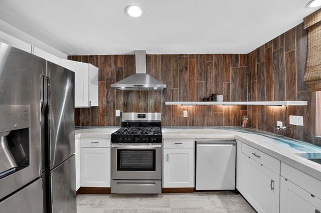 404 Las Cruces ST, Buda, TX 78610