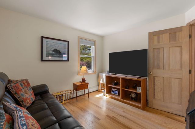 27 Blueberry Avenue, Provincetown, MA 02657