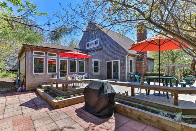 27 Blueberry Avenue, Provincetown, MA 02657